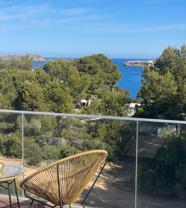 Resa estates ibiza huis huren cala tarida upper terrace.jpg